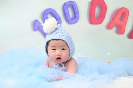 黄石宝宝头稳最晚是几个月